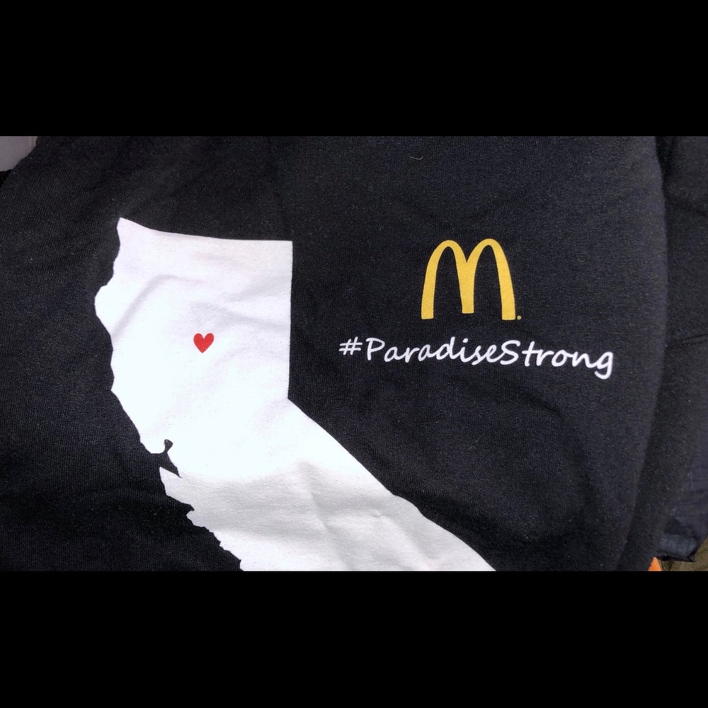 mcdonalds paradise strong crew neck size large